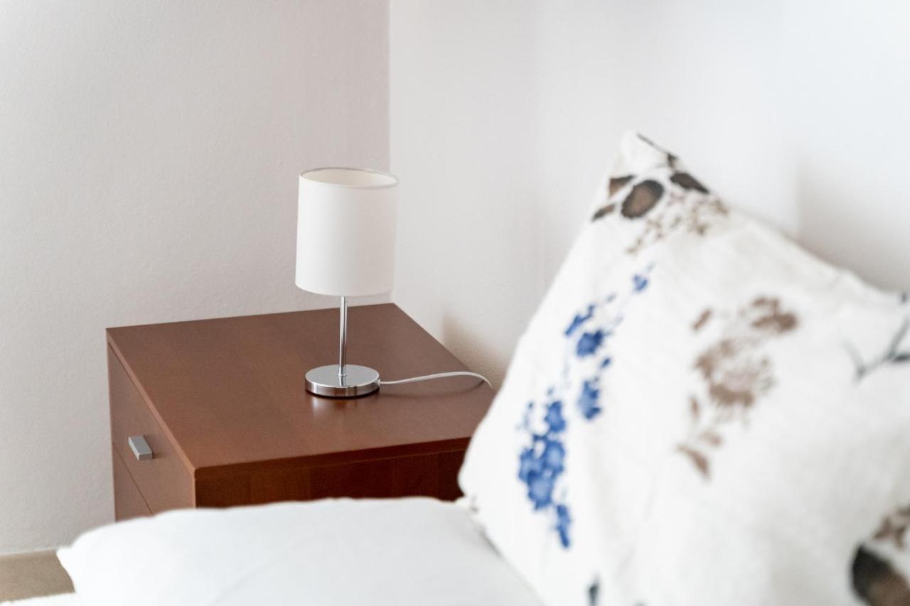 Spacious 3-Bedroom Apartment With Courtyard In Tempio Pausania - Perfect For Families 外观 照片