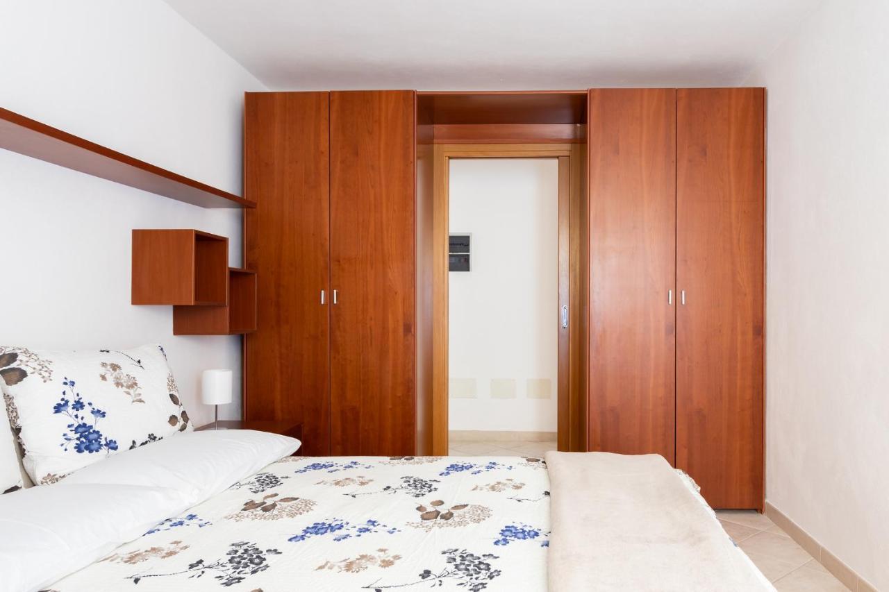 Spacious 3-Bedroom Apartment With Courtyard In Tempio Pausania - Perfect For Families 外观 照片